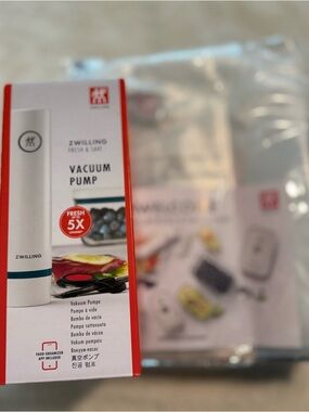 ZWILLING J.A. Henckels White Vacuum Pump - Electric Food Sealer